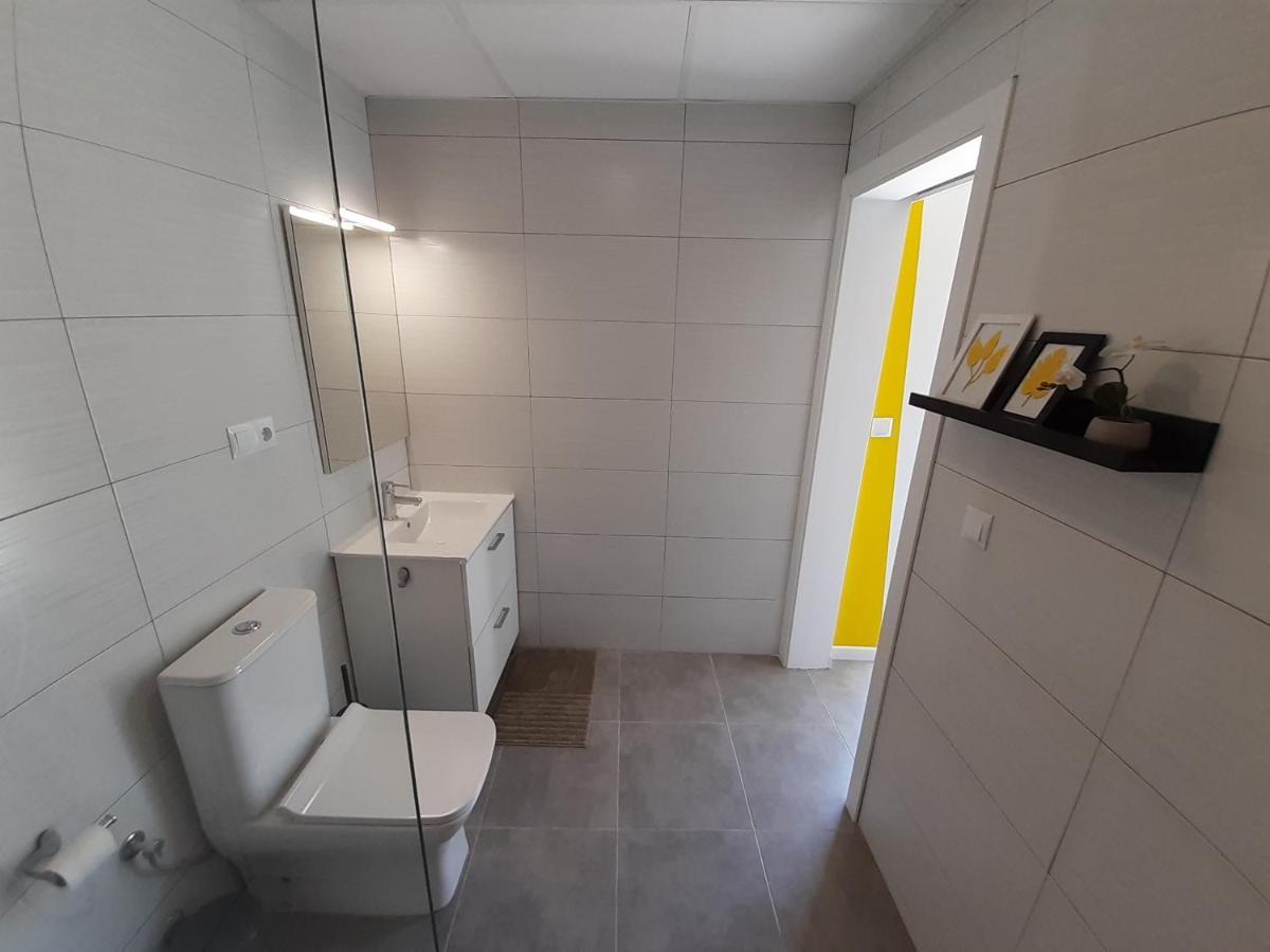 The Yellow Corner Apartment Alicante Esterno foto