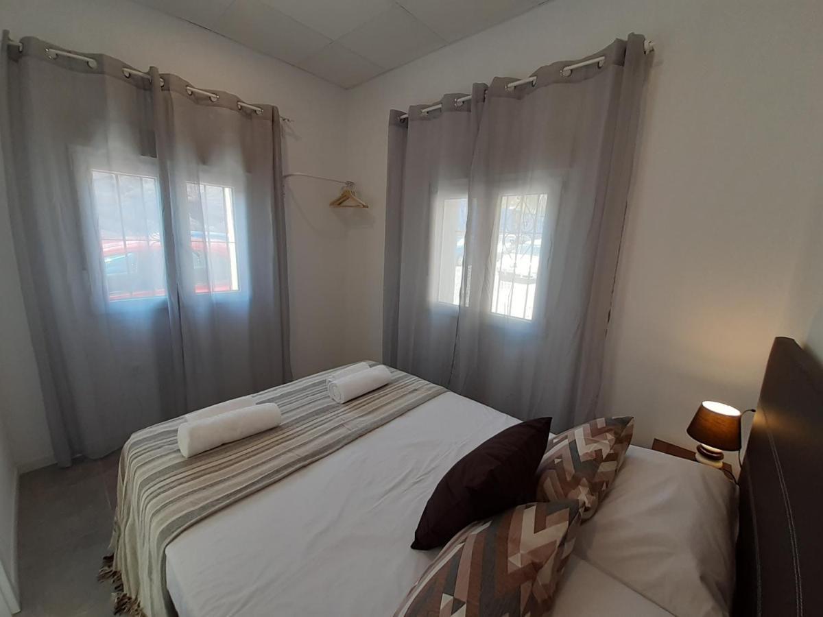 The Yellow Corner Apartment Alicante Esterno foto