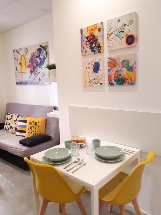 The Yellow Corner Apartment Alicante Esterno foto